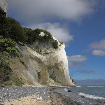 8669 Möns Klint
