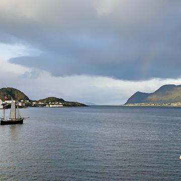 MG 3901 Tag 2 Vorbei an Alesund